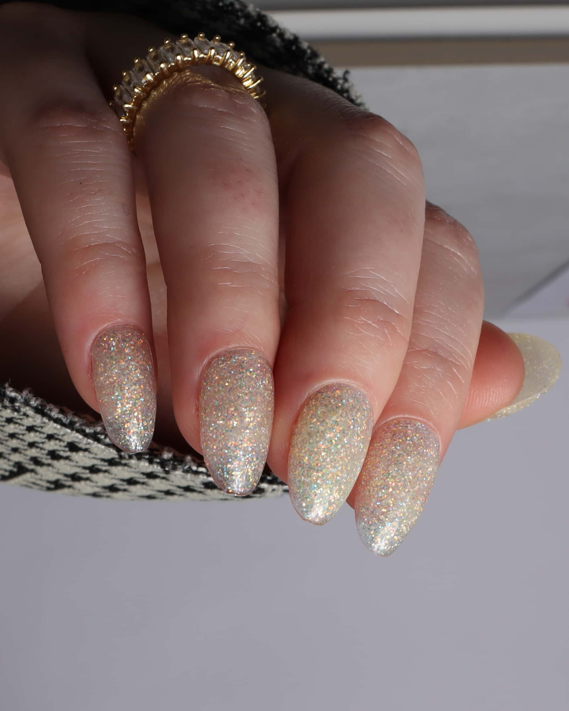 Glitter nails. Encapsulated glitter. Reusable nail extensions. 