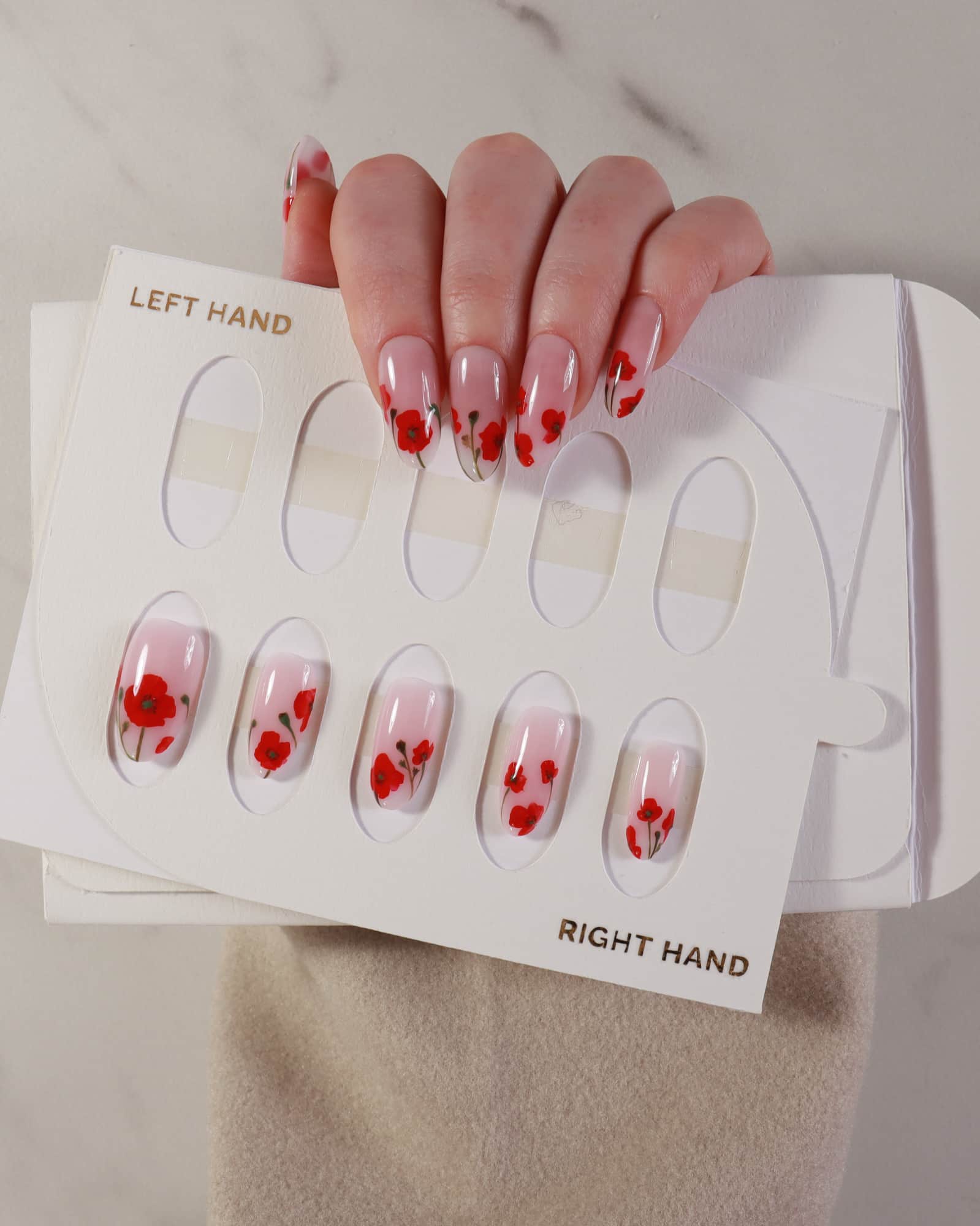 red poppy flowers nails with box